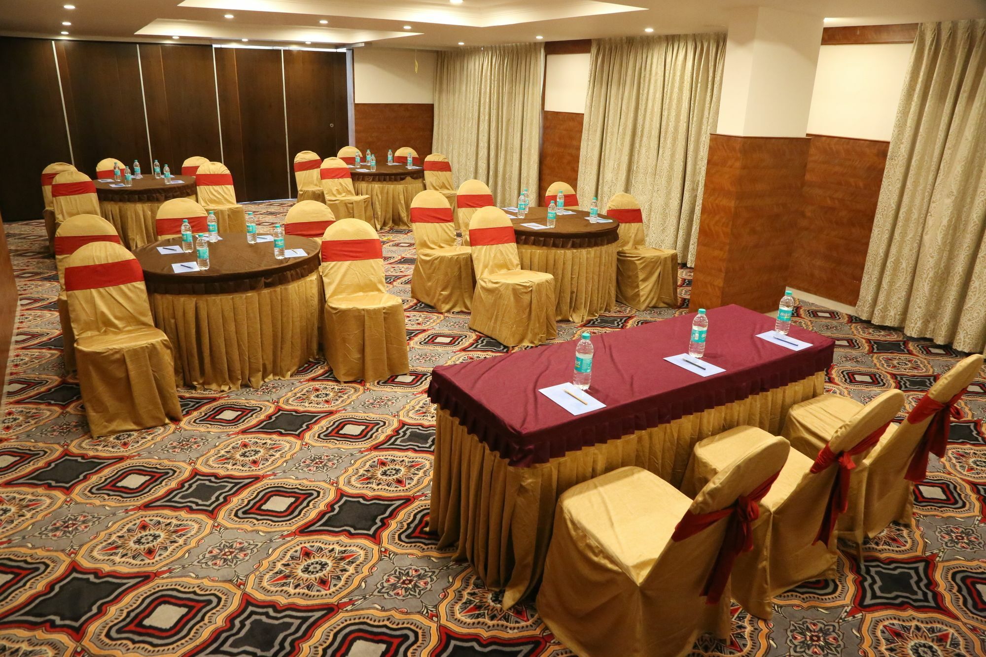 I V Sanctum Hotel Μπανγκαλόρ Εξωτερικό φωτογραφία