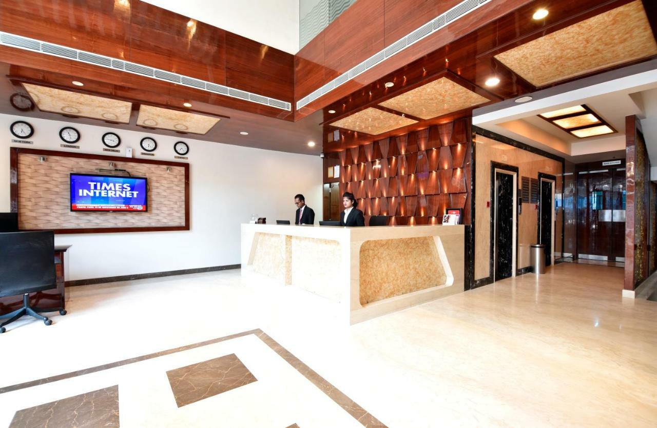 I V Sanctum Hotel Μπανγκαλόρ Εξωτερικό φωτογραφία